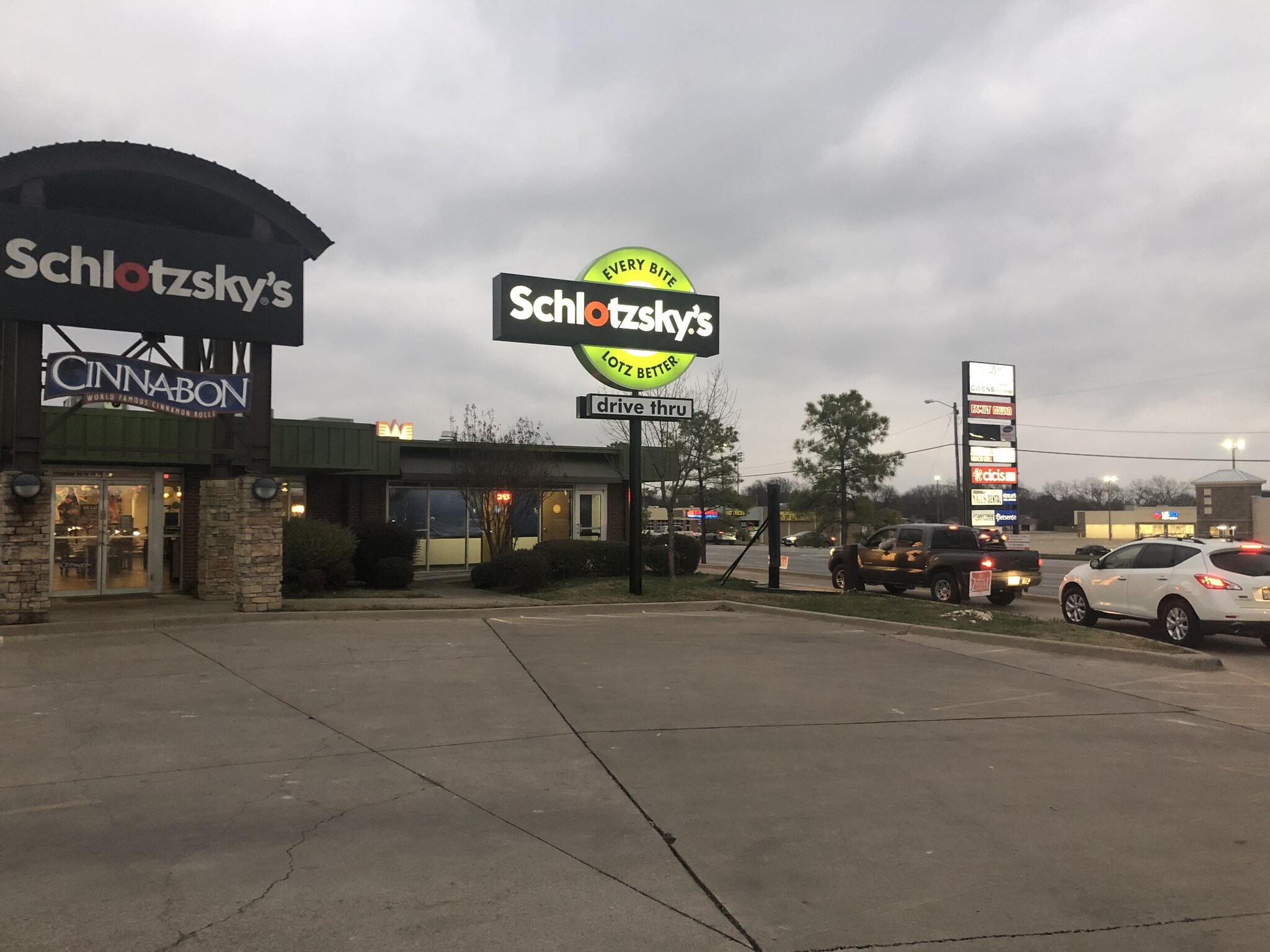 1216 W Henderson St, Cleburne, TX for Rent