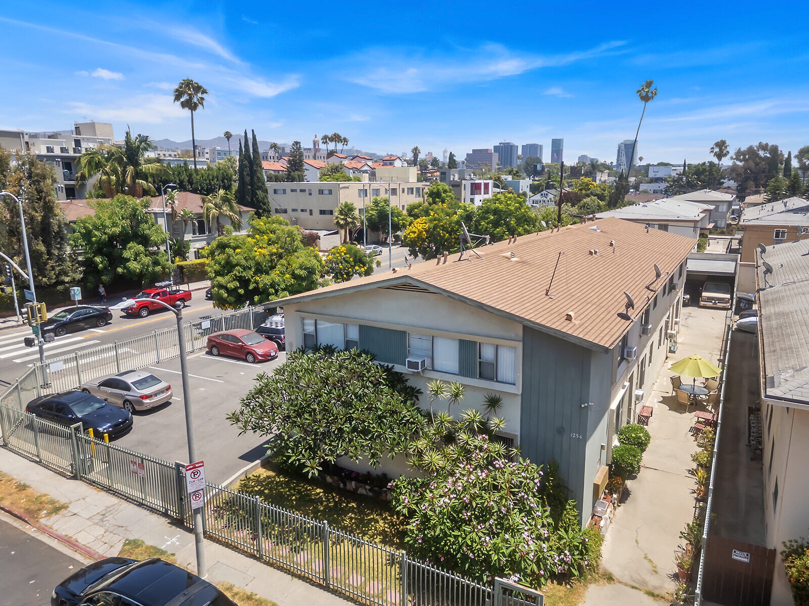 1254 N Orange Dr, Los Angeles, CA for Sale
