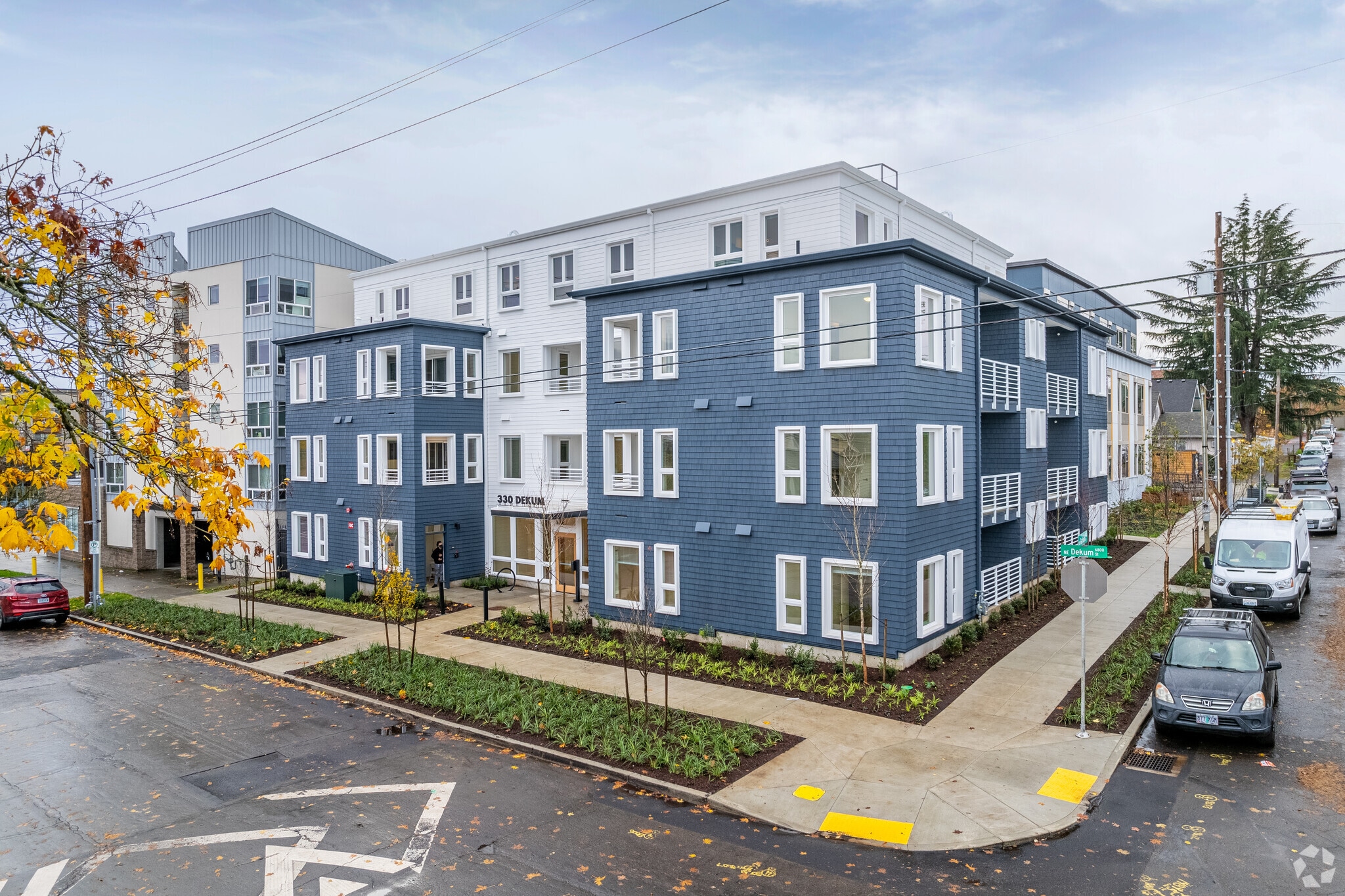 330 NE Dekum St, Portland, OR for Sale