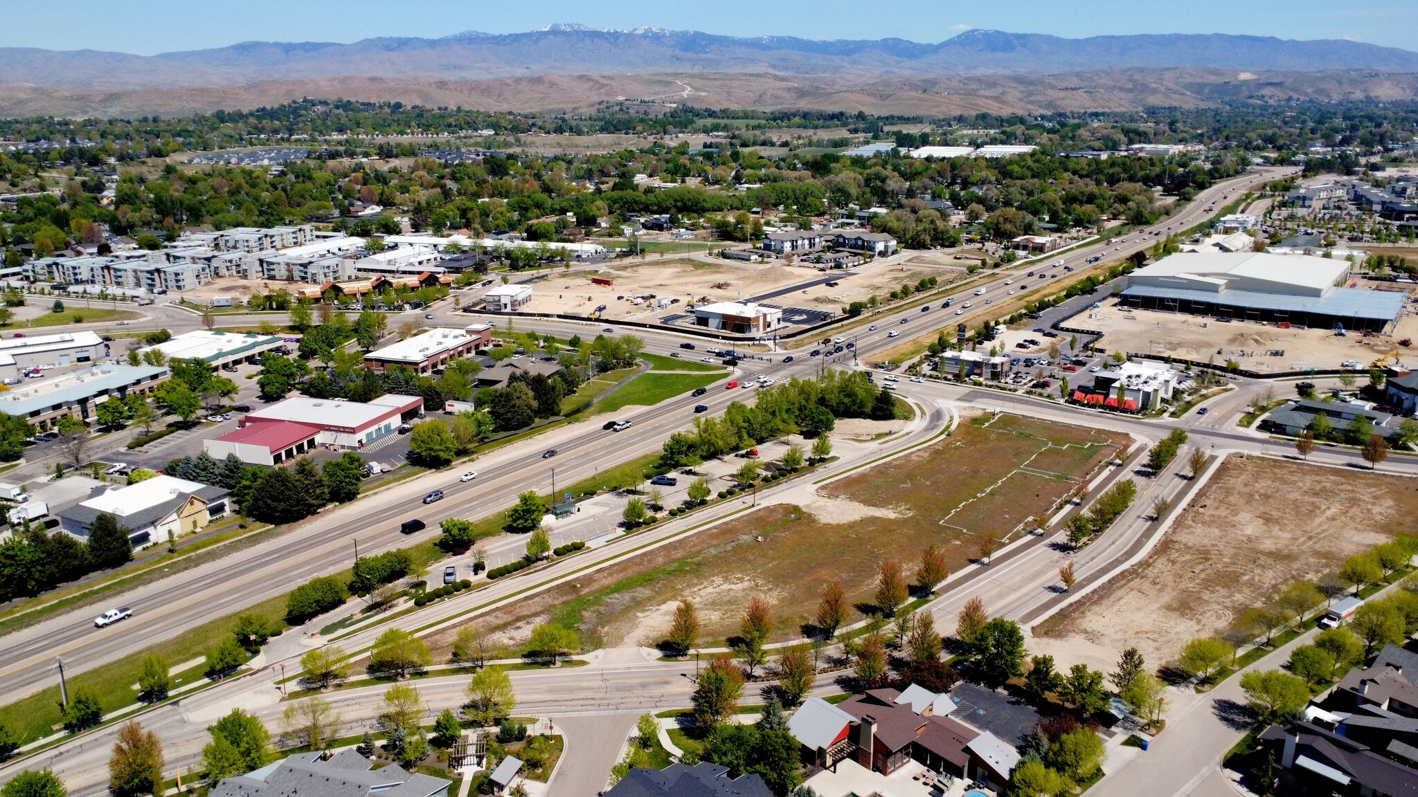 1400 E Riverside Dr, Eagle, ID for Rent