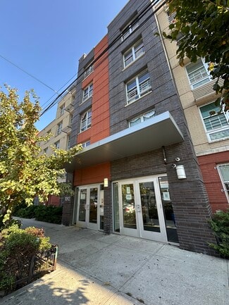 Bronx, NY Retail - 1092 Close Ave