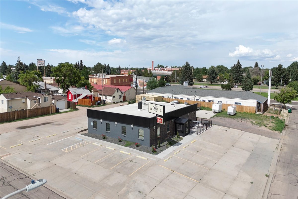 122 W 6th St, Cheyenne, WY for Sale