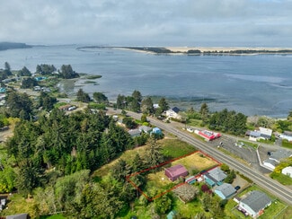Coos Bay, OR Residential - 91762 Cape Arago Hwy