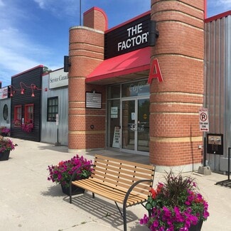 Perth, ON Office/Retail - 40 Sunset Blvd