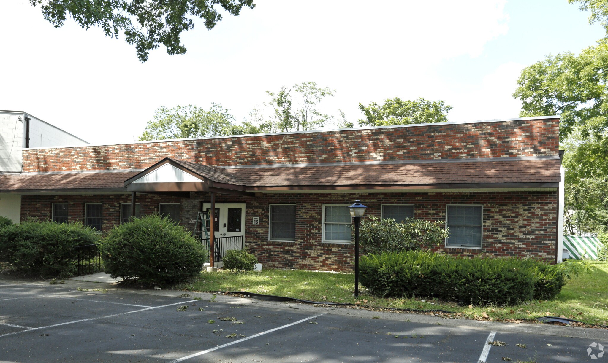 16 Reeves Ave Hamilton, NJ 08610 Office Property for Sale on