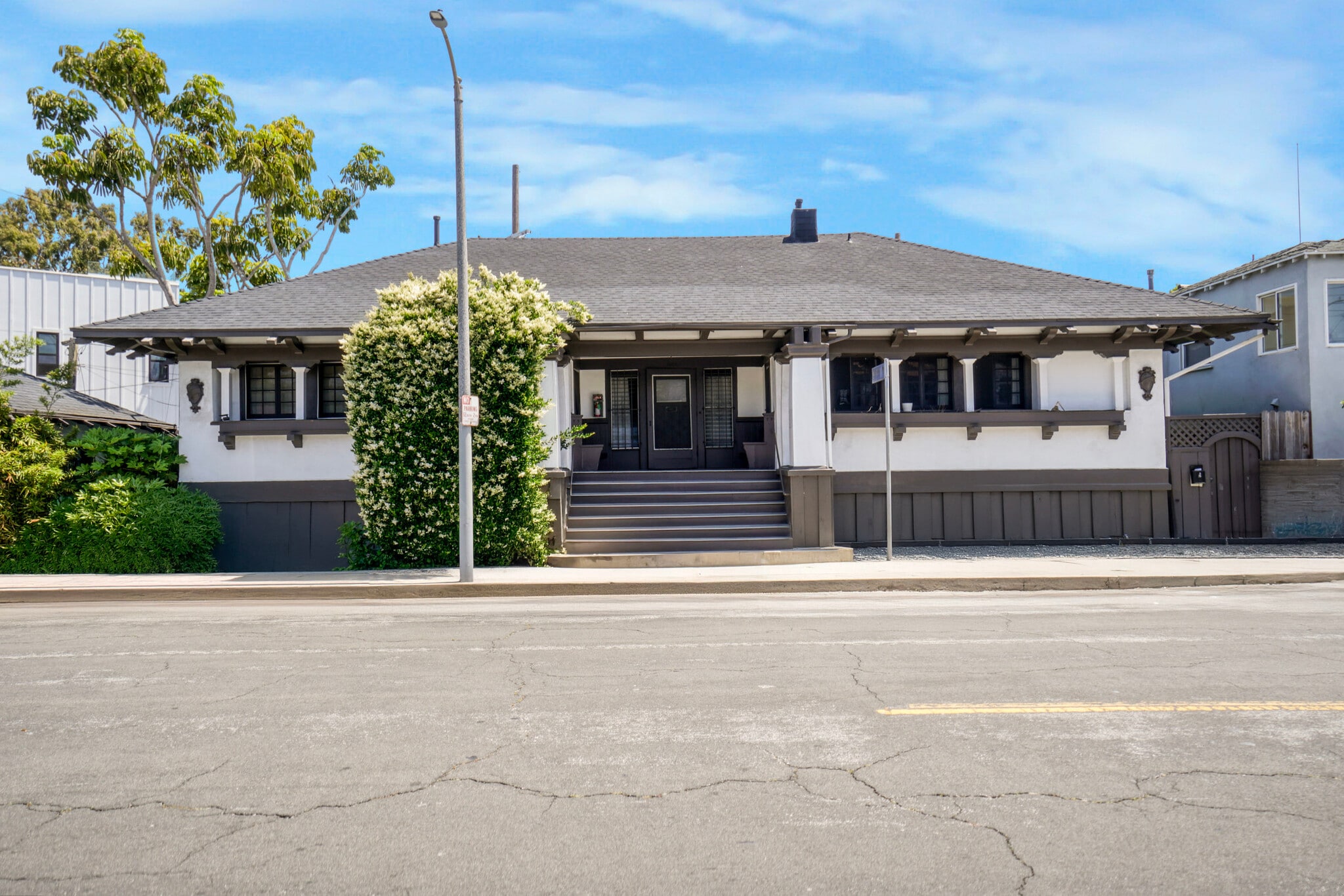 1300 Riviera Ave, Venice, CA for Sale
