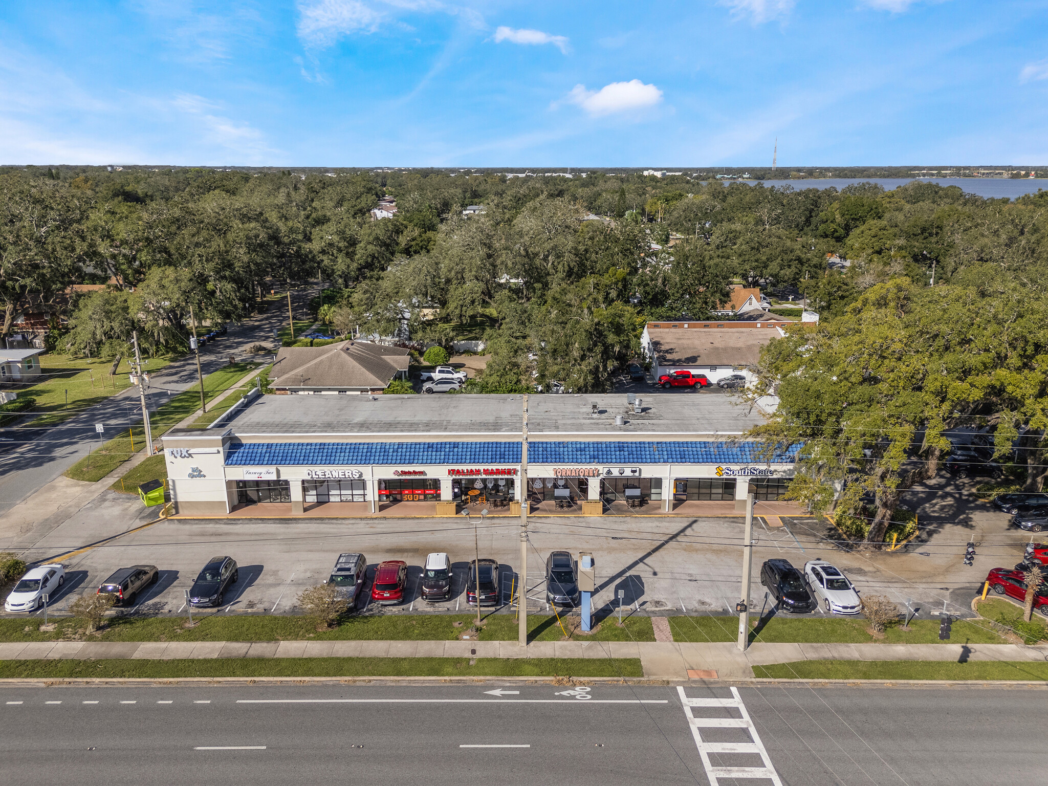 3800-3822 Edgewater Dr, Orlando, FL for Sale