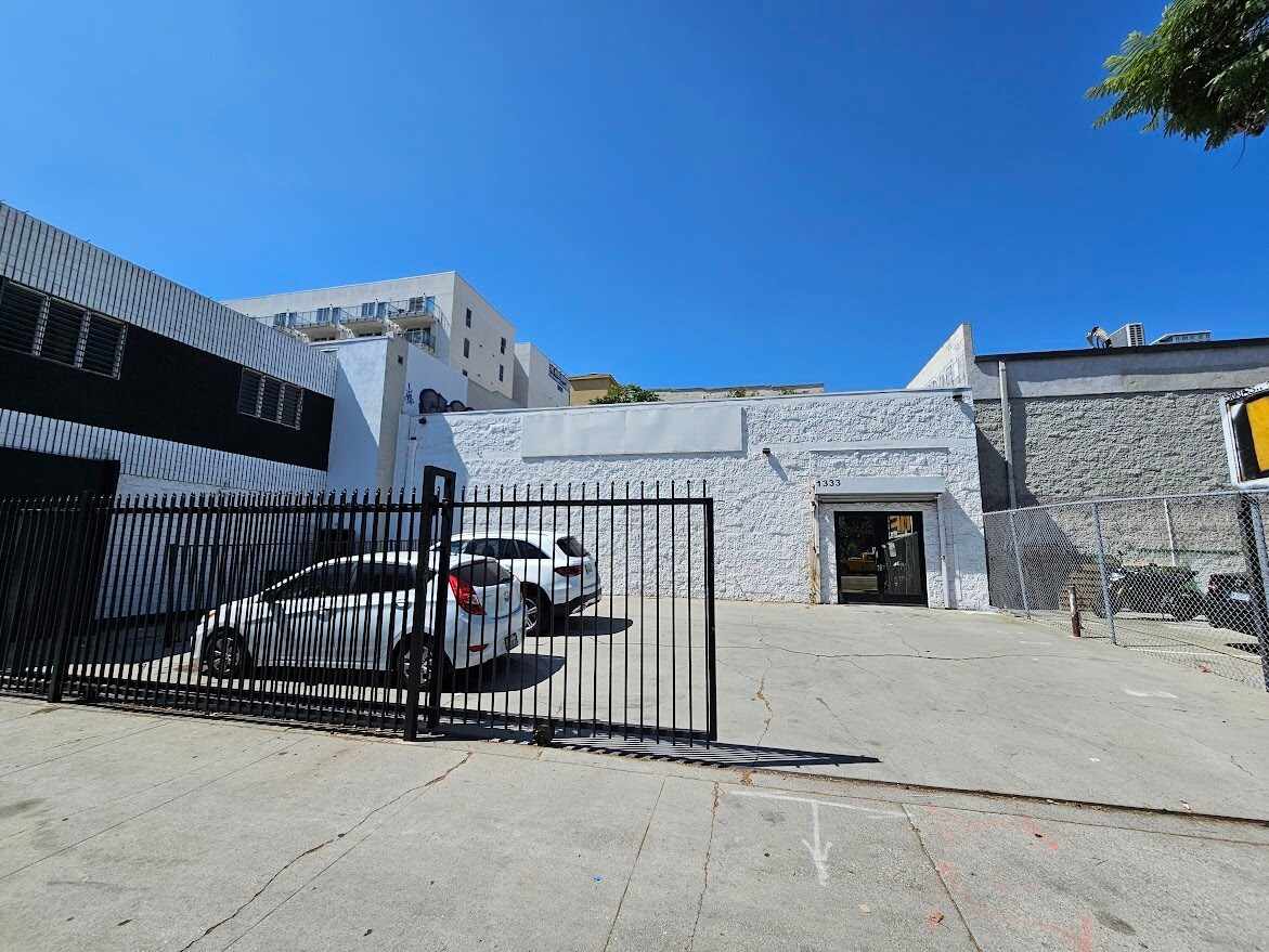 1333 S Hill St, Los Angeles, CA for Rent