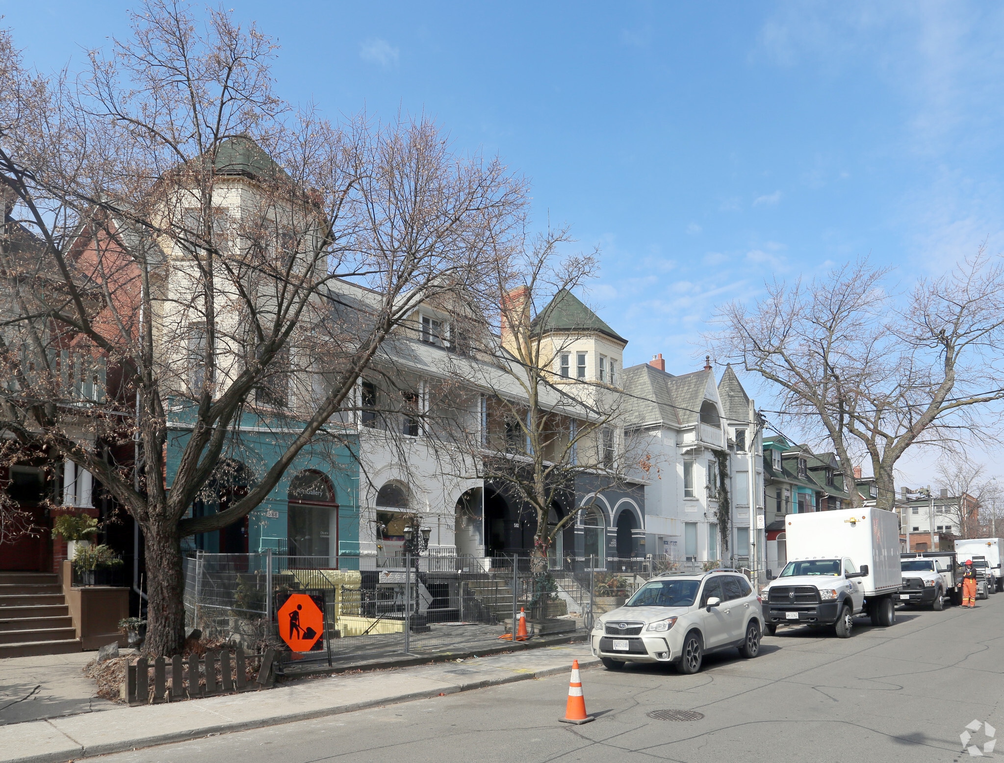 596 Markham St, Toronto, ON for Rent