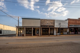 Crockett, TX Storefront - 519 E Goliad Ave