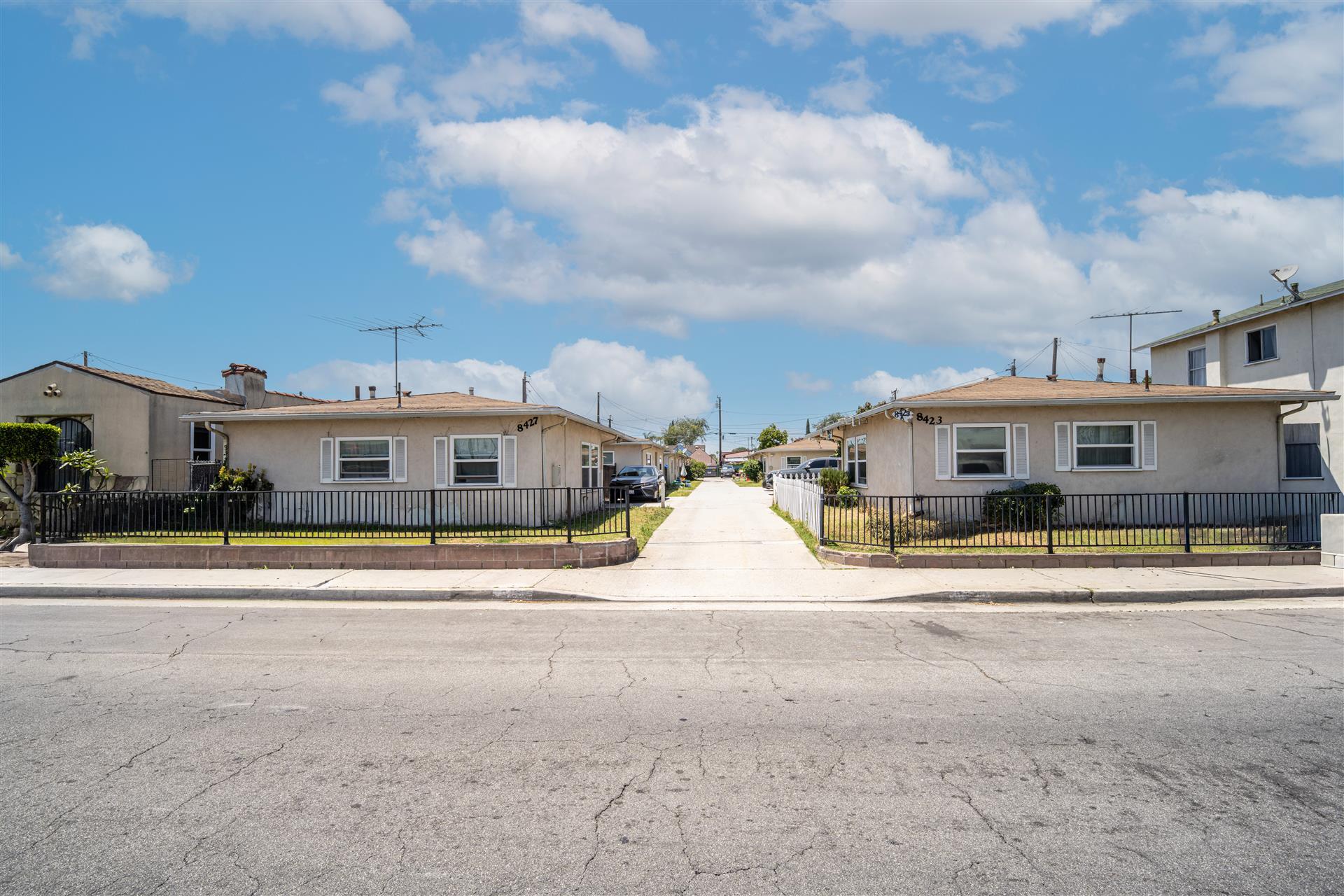 8427 Otis St, South Gate, CA for Sale