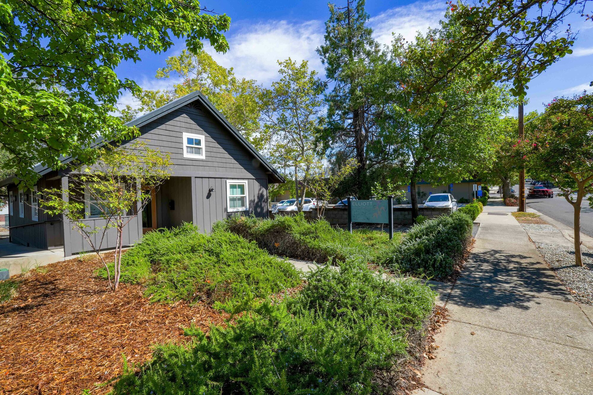 1257 West St, Redding, CA for Sale