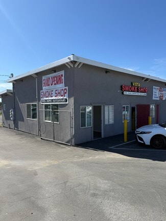 Vista, CA Retail - 1990 S Santa Fe Ave