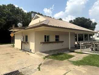 Houston, TX Retail - 5740 S Wayside Dr