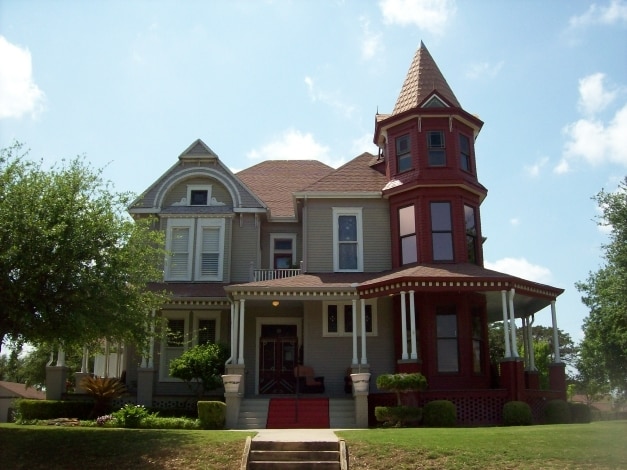 1105 Palo Pinto St, Weatherford, TX for Sale