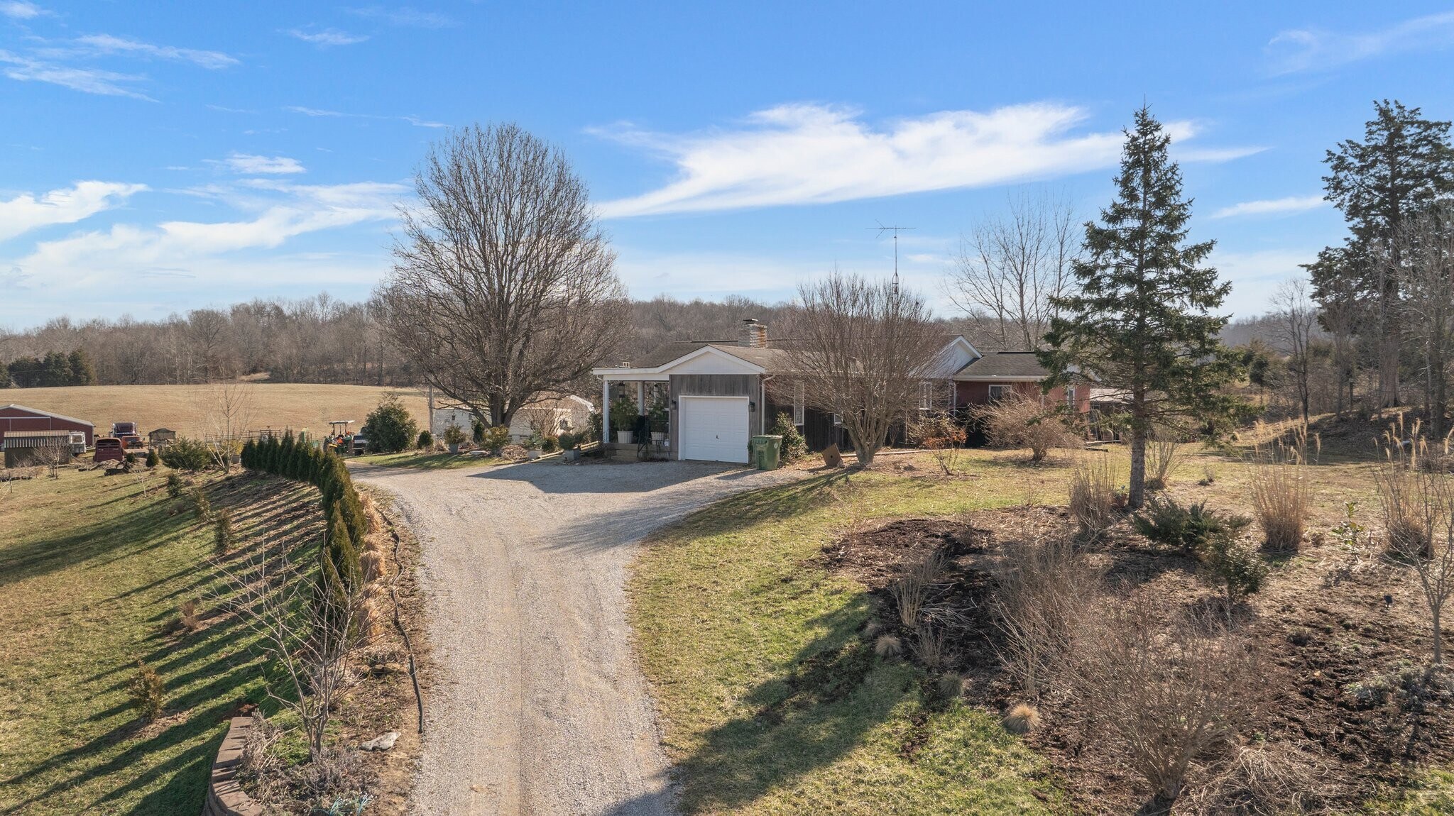 5094 Frenchman Knob Rd Rd, Bonnieville, KY for Sale