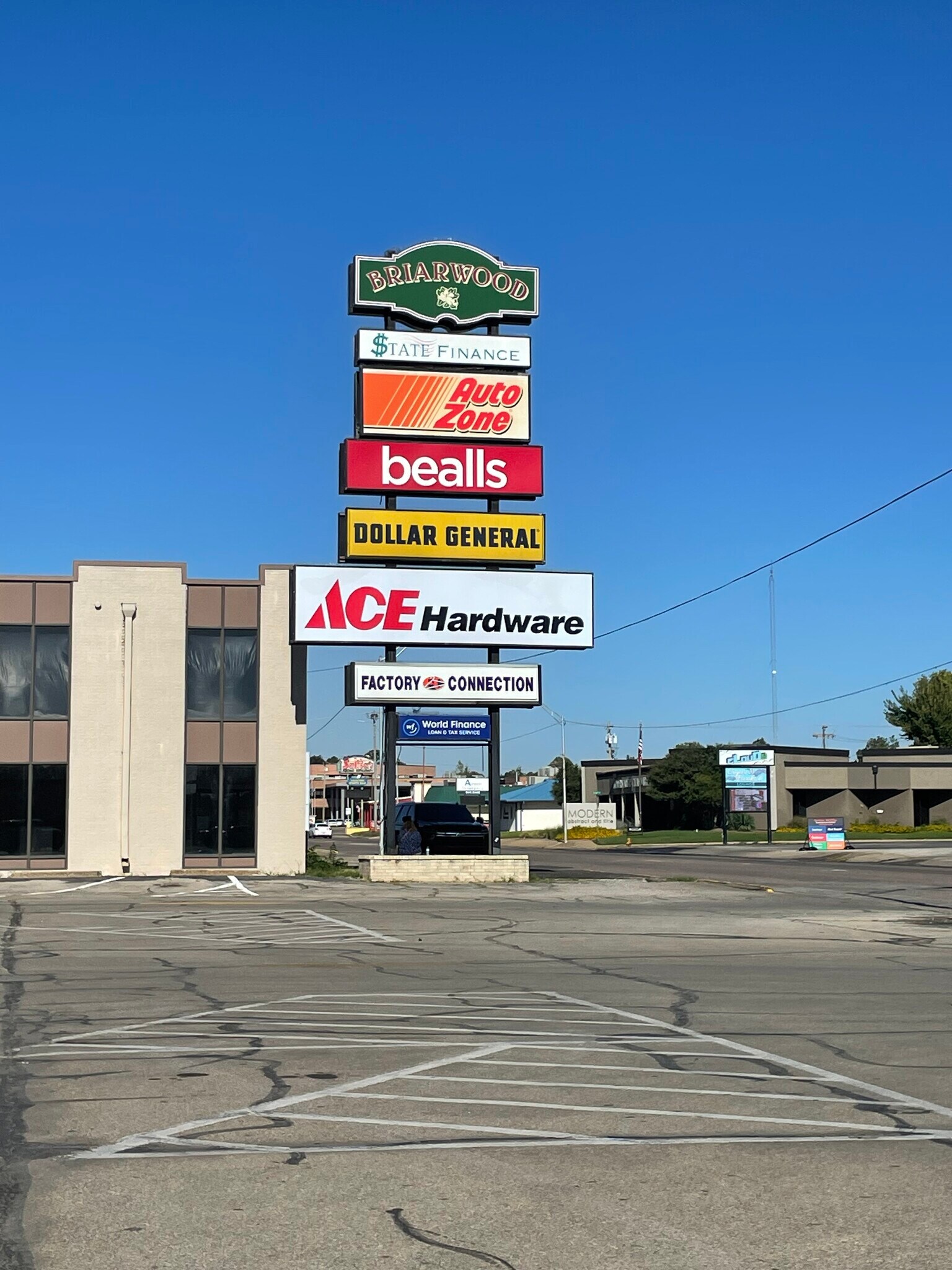919 W Main St, Durant, OK for Rent