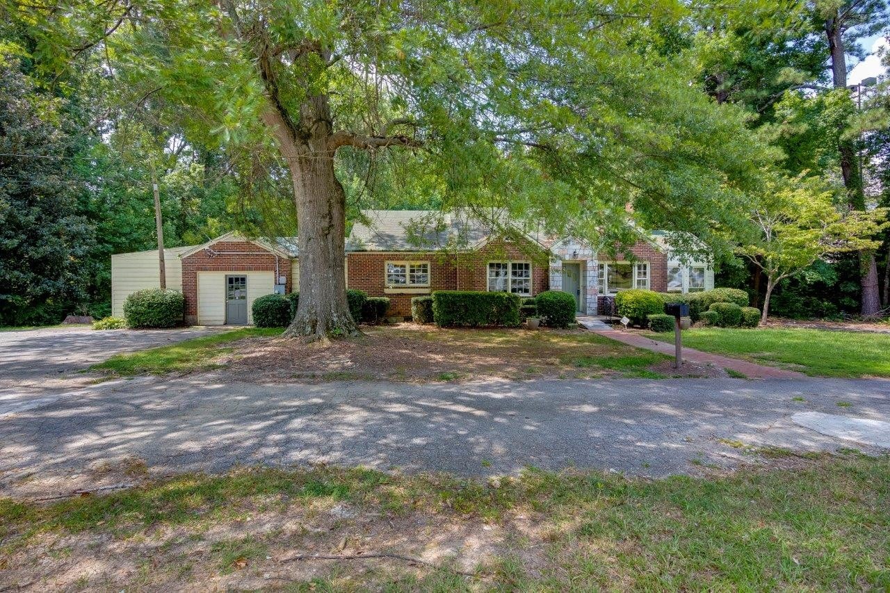 2149 Scenic Hwy N, Snellville, GA for Sale