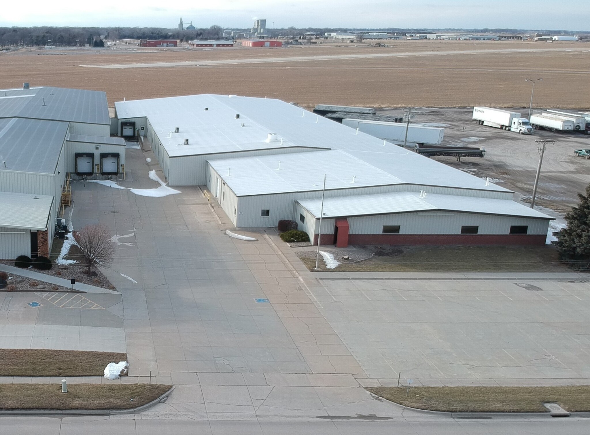 1687 N Airport Rd, Fremont, NE for Rent