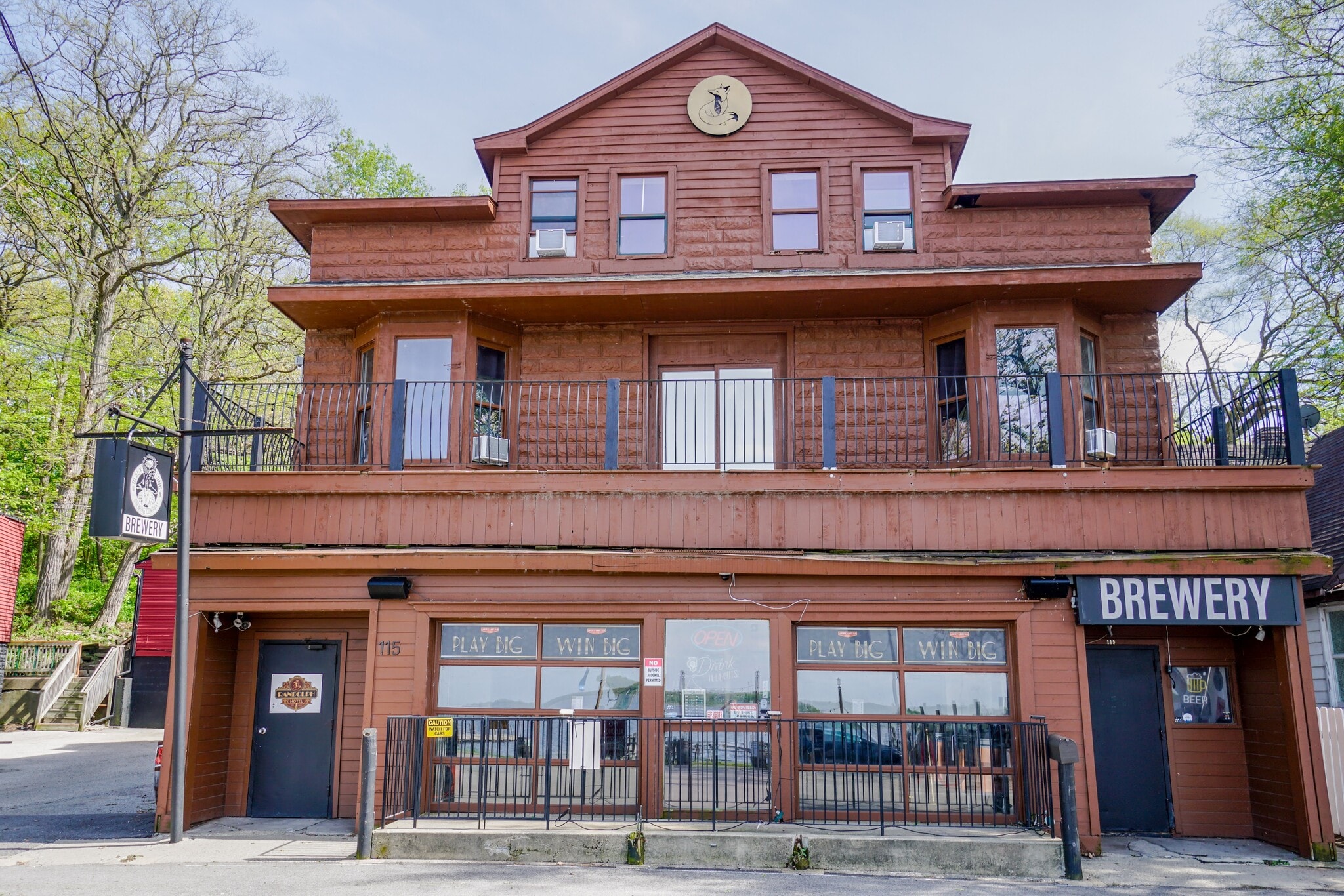115 Nippersink Blvd, Fox Lake, IL for Sale