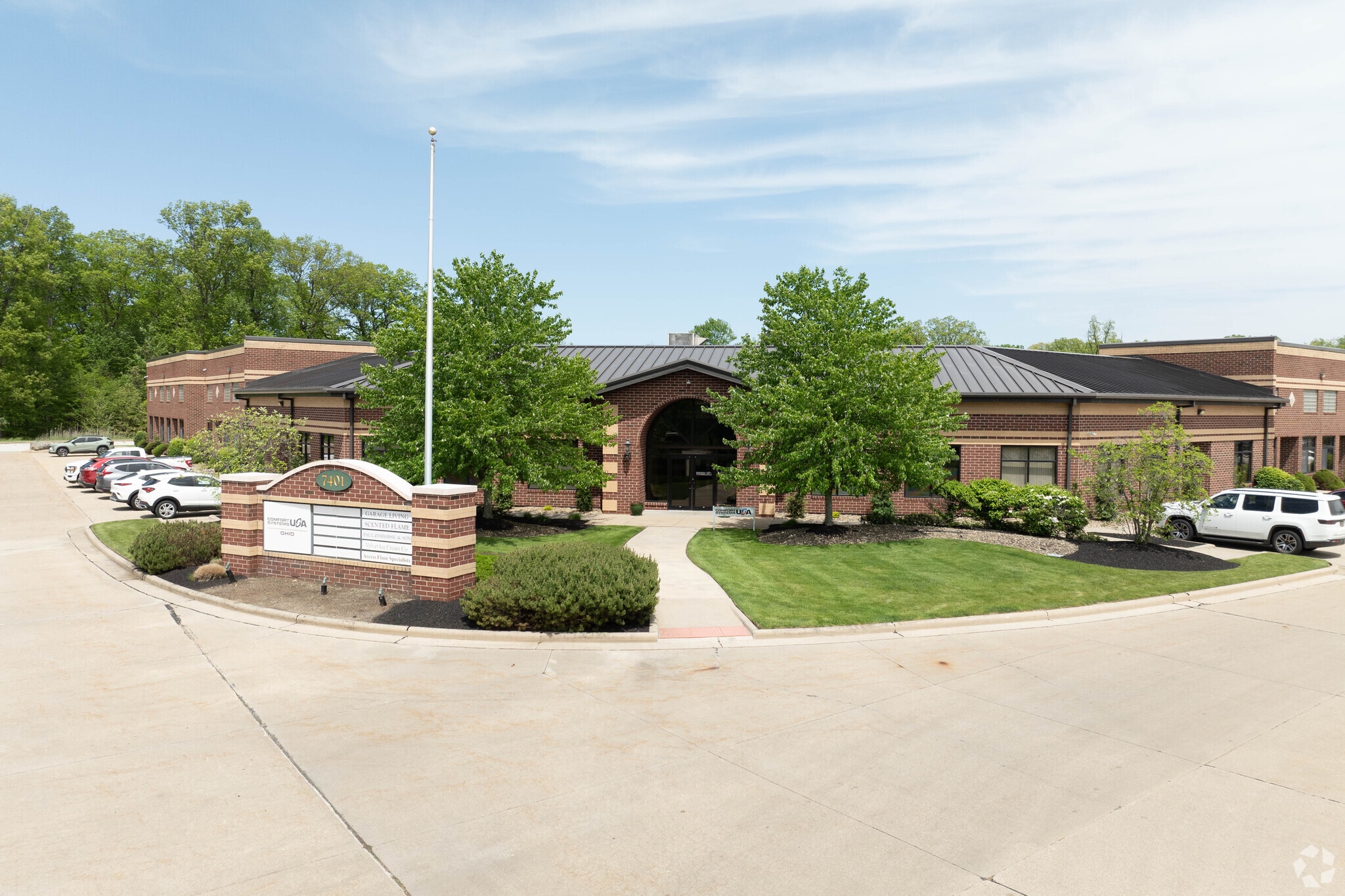 7401 First Pl, Oakwood Village, OH for Sale