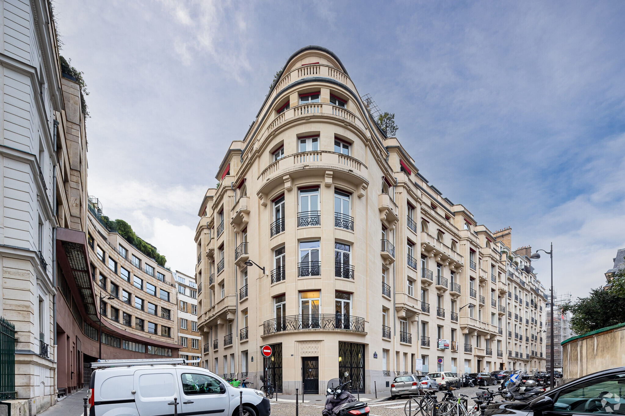 2 Rue Lord Byron, Paris, PAR for Sale