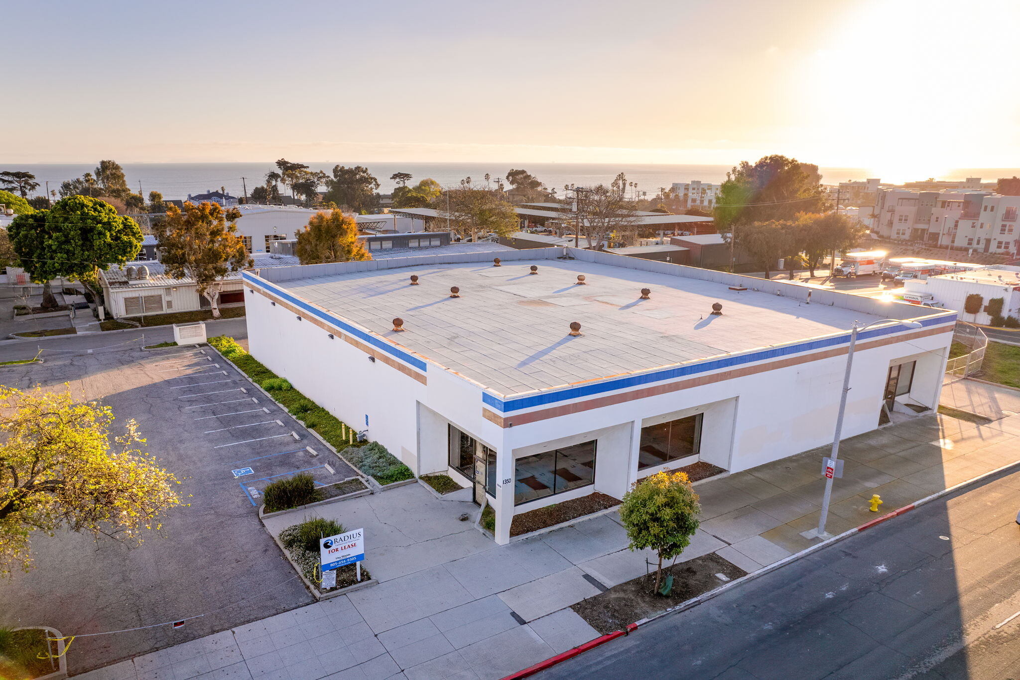 1350 E Thompson Blvd, Ventura, CA for Rent