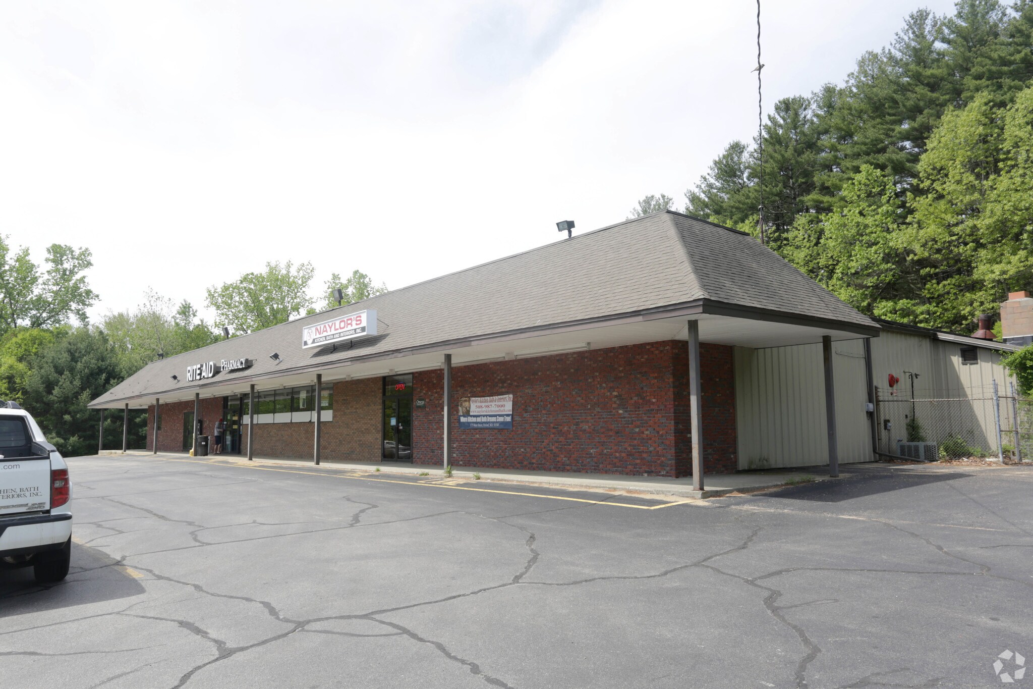 175 Main St, Oxford, MA for Rent