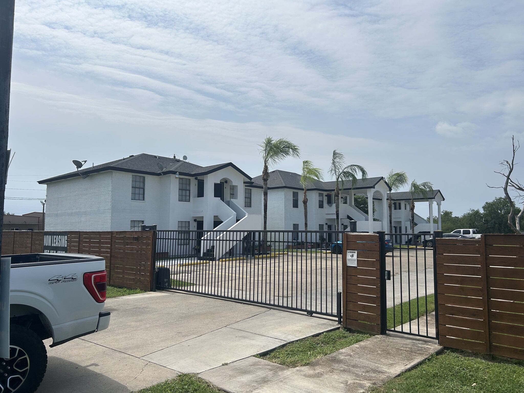 1100 E Owassa Rd, Edinburg, TX for Sale