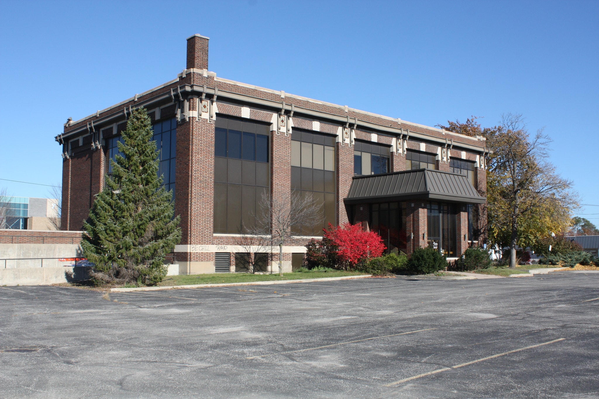 135 Washington Ave, Bay City, MI for Sale