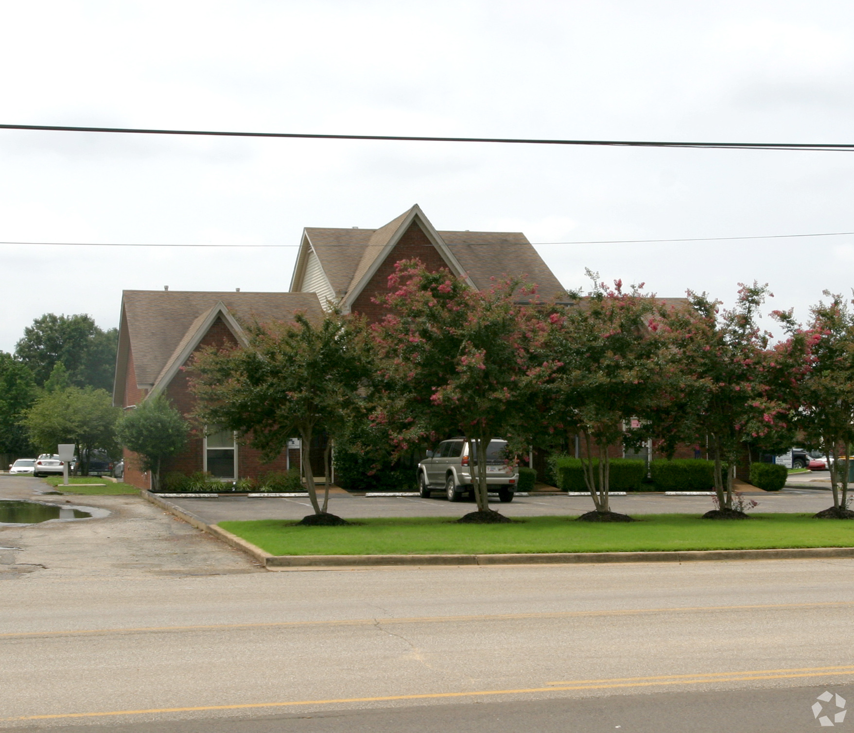 123 Stateline Rd E, Southaven, MS for Sale