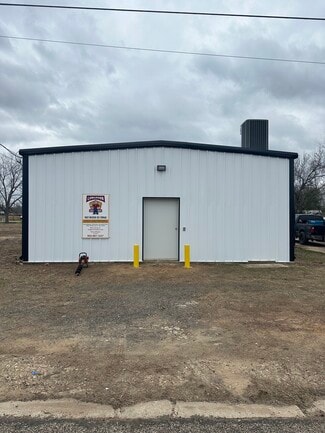 Gladewater, TX Self-Storage Facilities - 303 S Main St