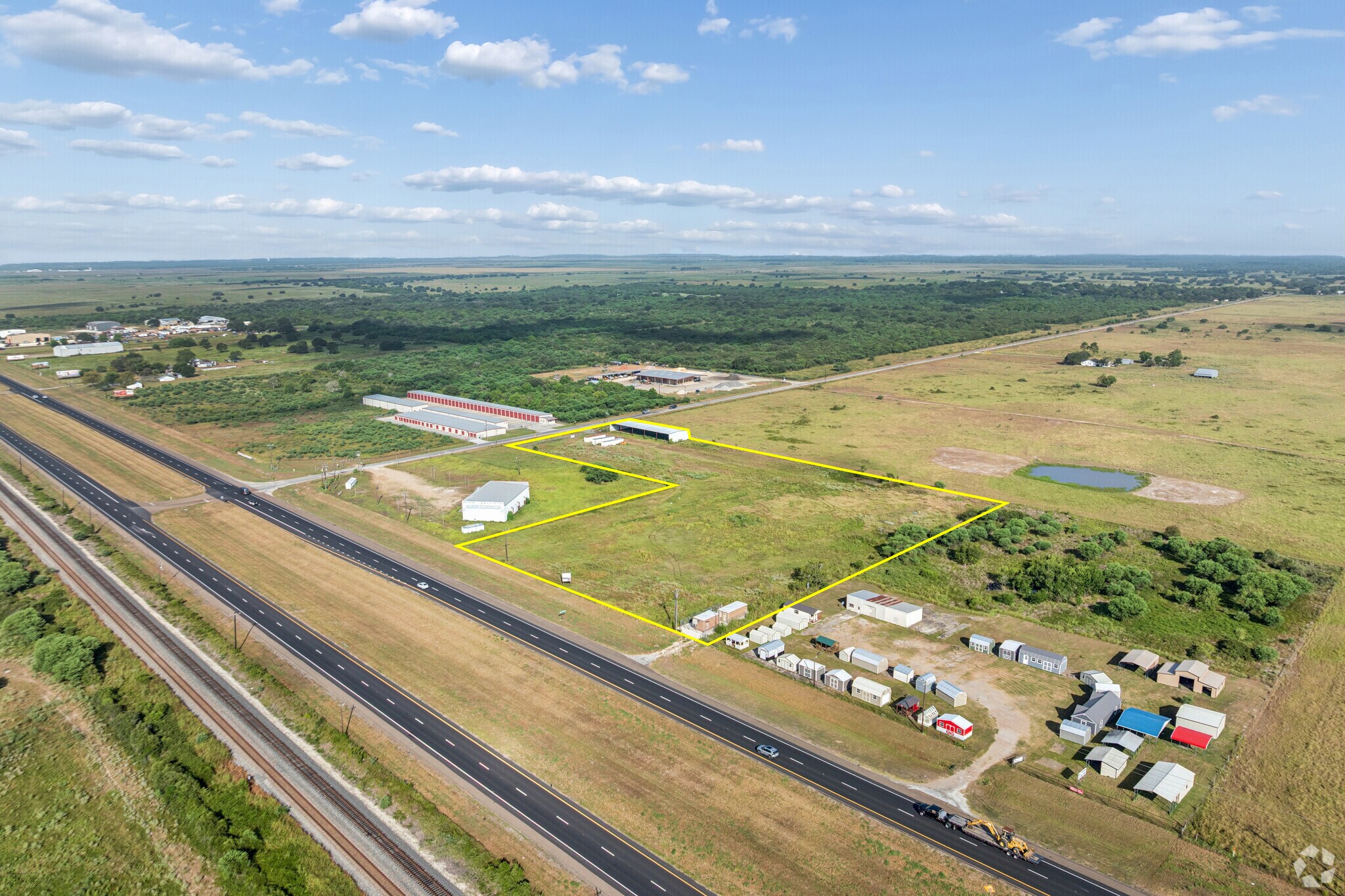 105 Beck Rd E, Inez, TX for Sale