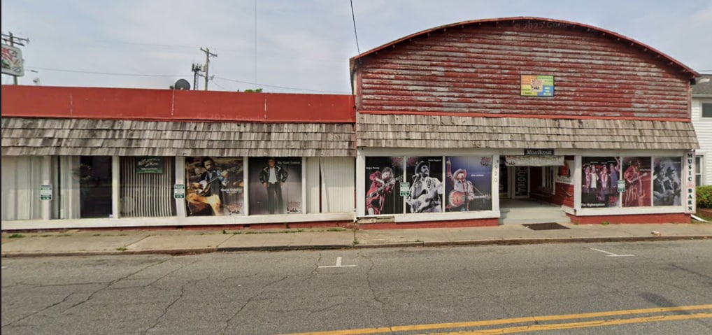 920 S Chapman St, Greensboro, NC for Rent