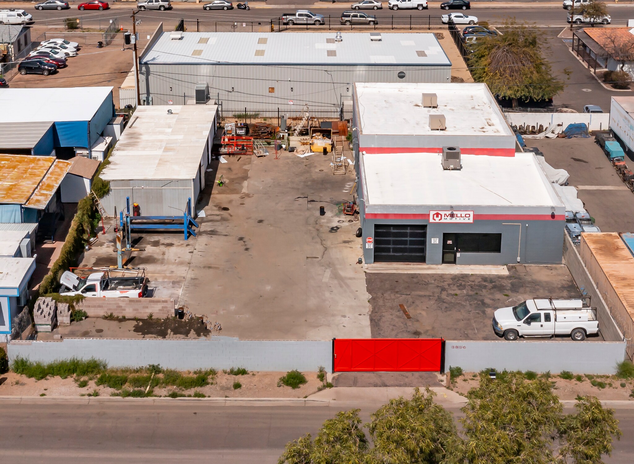 3930 E Illini St Phoenix, AZ 85040 Industrial Property for Sale on