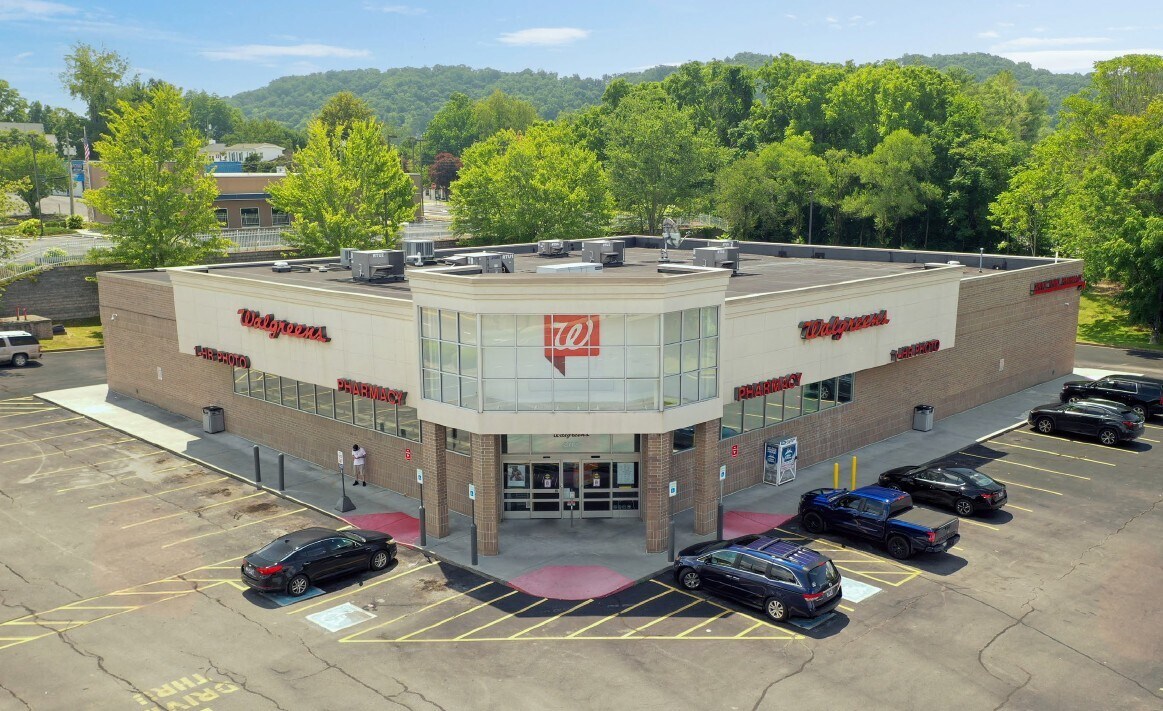 2412 W State St, Bristol, TN for Sale