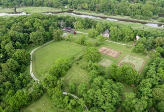 Smithtown, NY Residential - 38 Landing Meadow Rd
