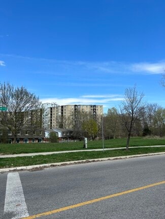 London, ON Commercial - 460 Sandringham Crescent London, ON Commercial - 460 Sandringham Crescent