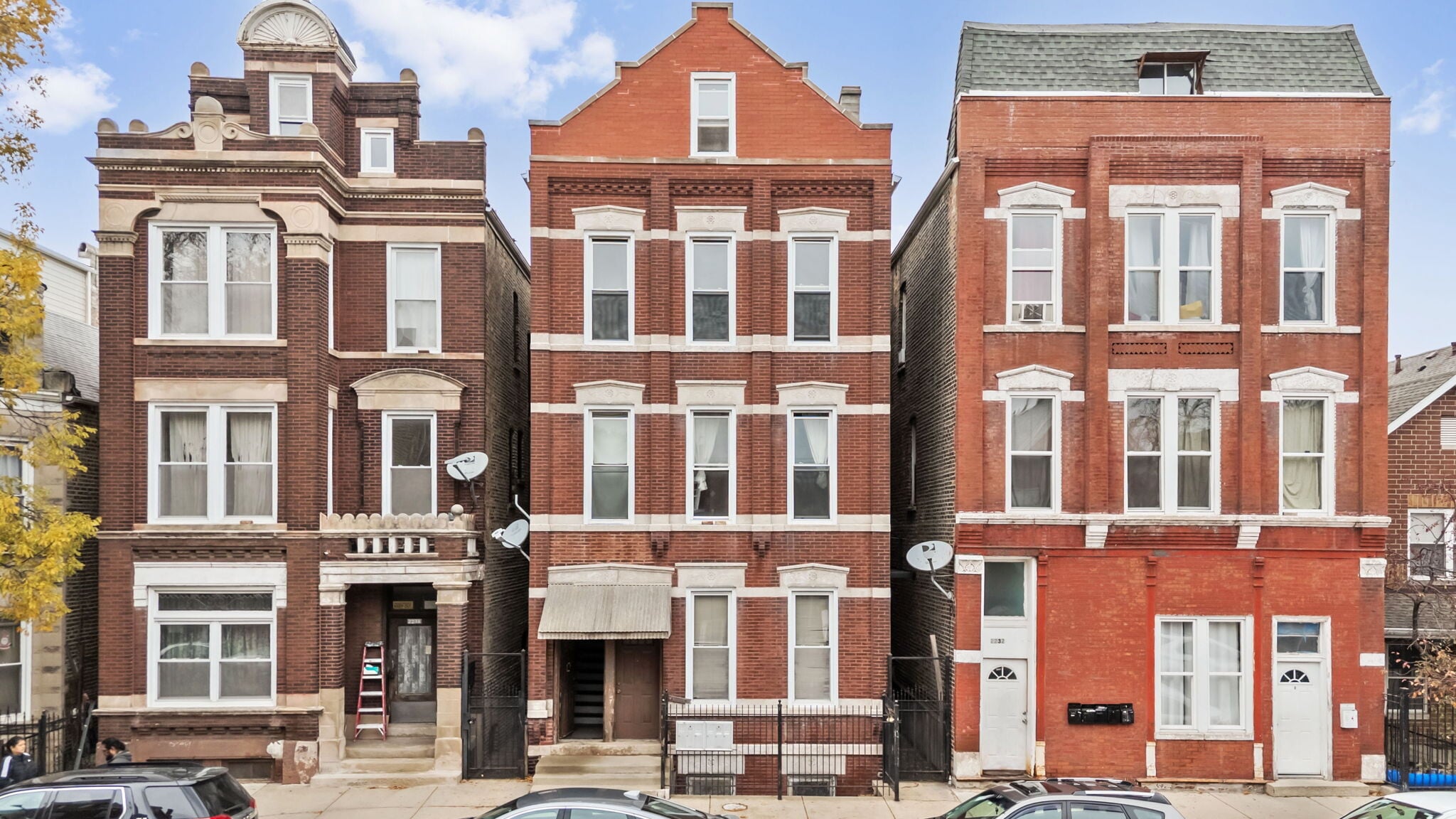 2236 W 19th St, Chicago, IL for Sale