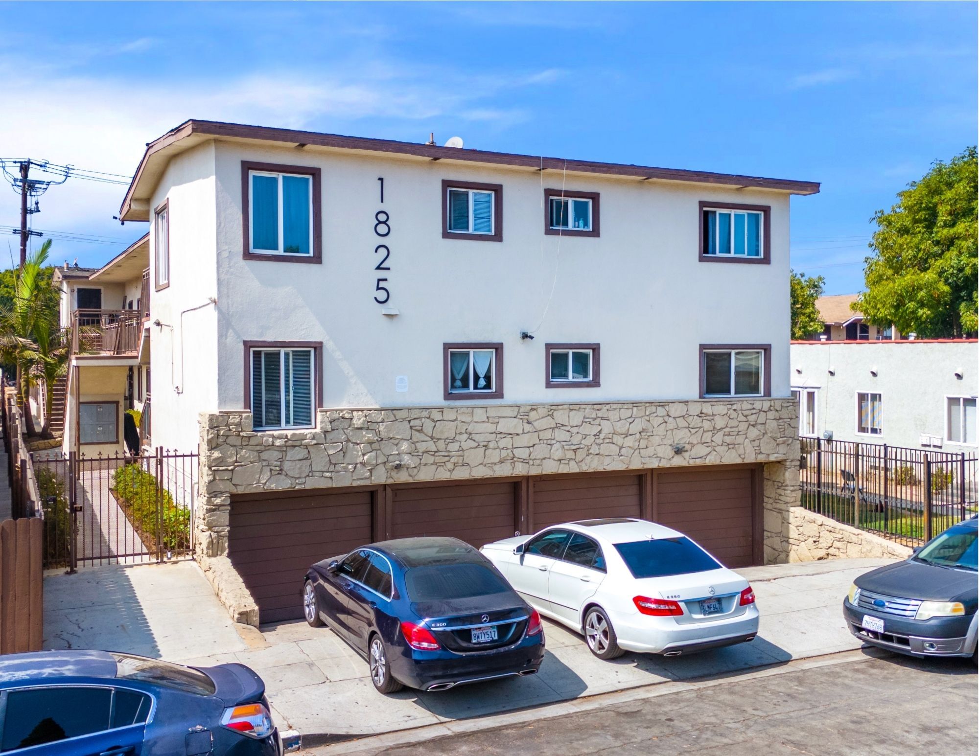 1825 Chestnut Ave, Long Beach, CA for Sale