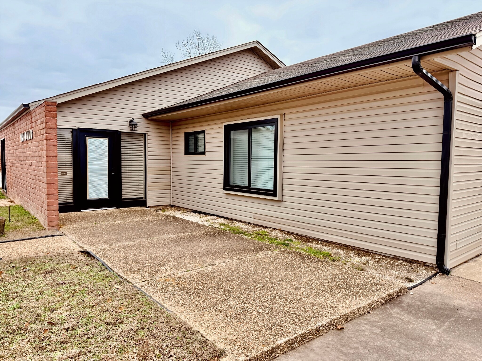 1030 W Main St, Jenks, OK for Sale
