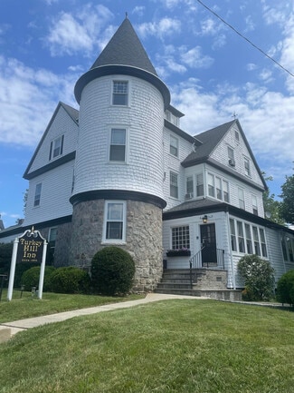 Summit, NJ Hospitality - 13 Parmley Pl