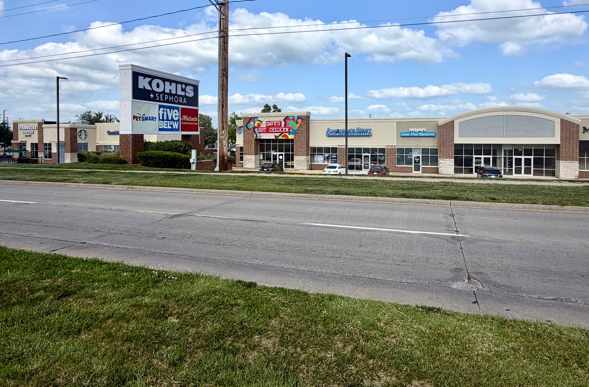 1805 SE Delaware Ave, Ankeny, IA for Rent