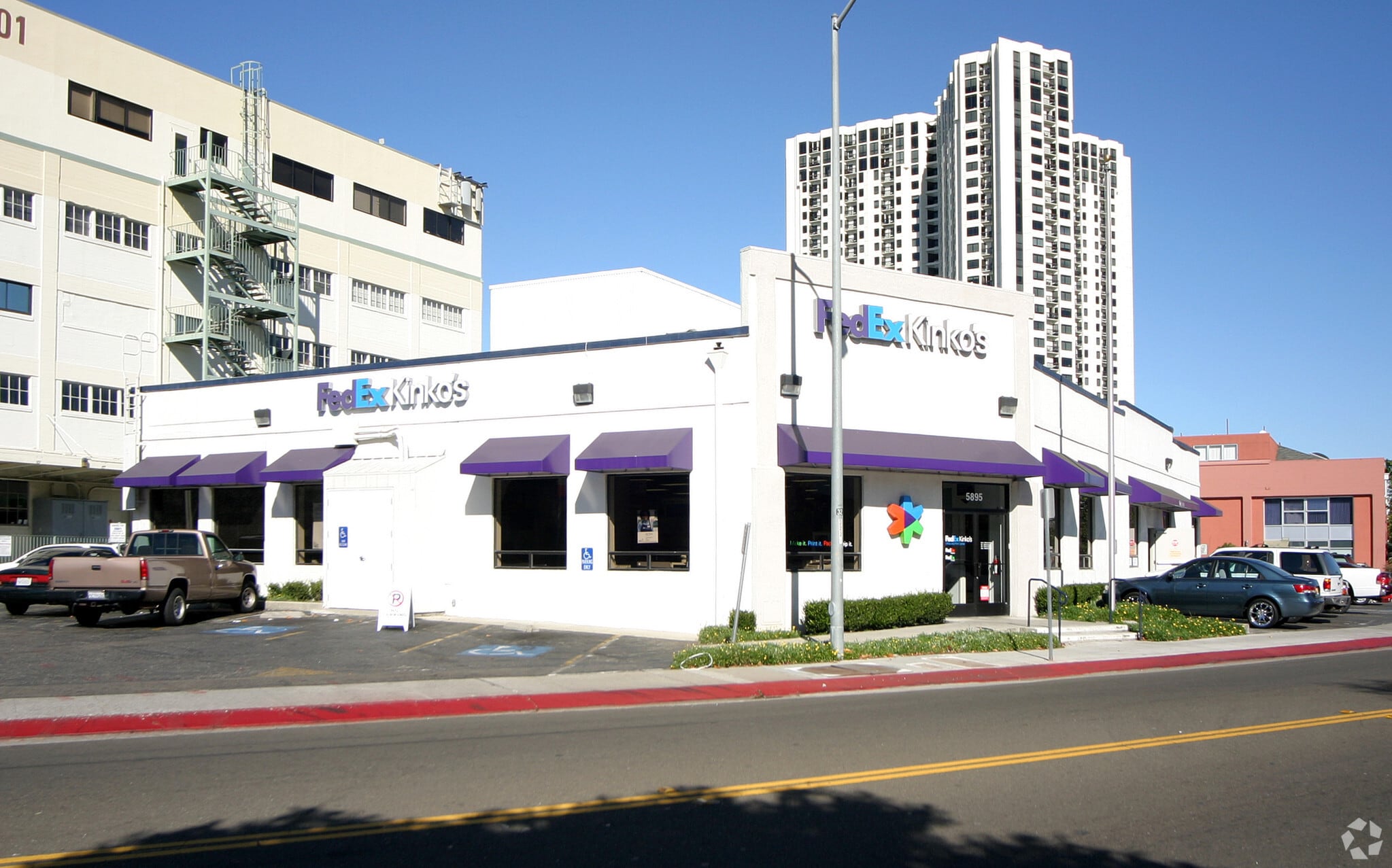 5895 Christie Ave, Emeryville, CA for Rent