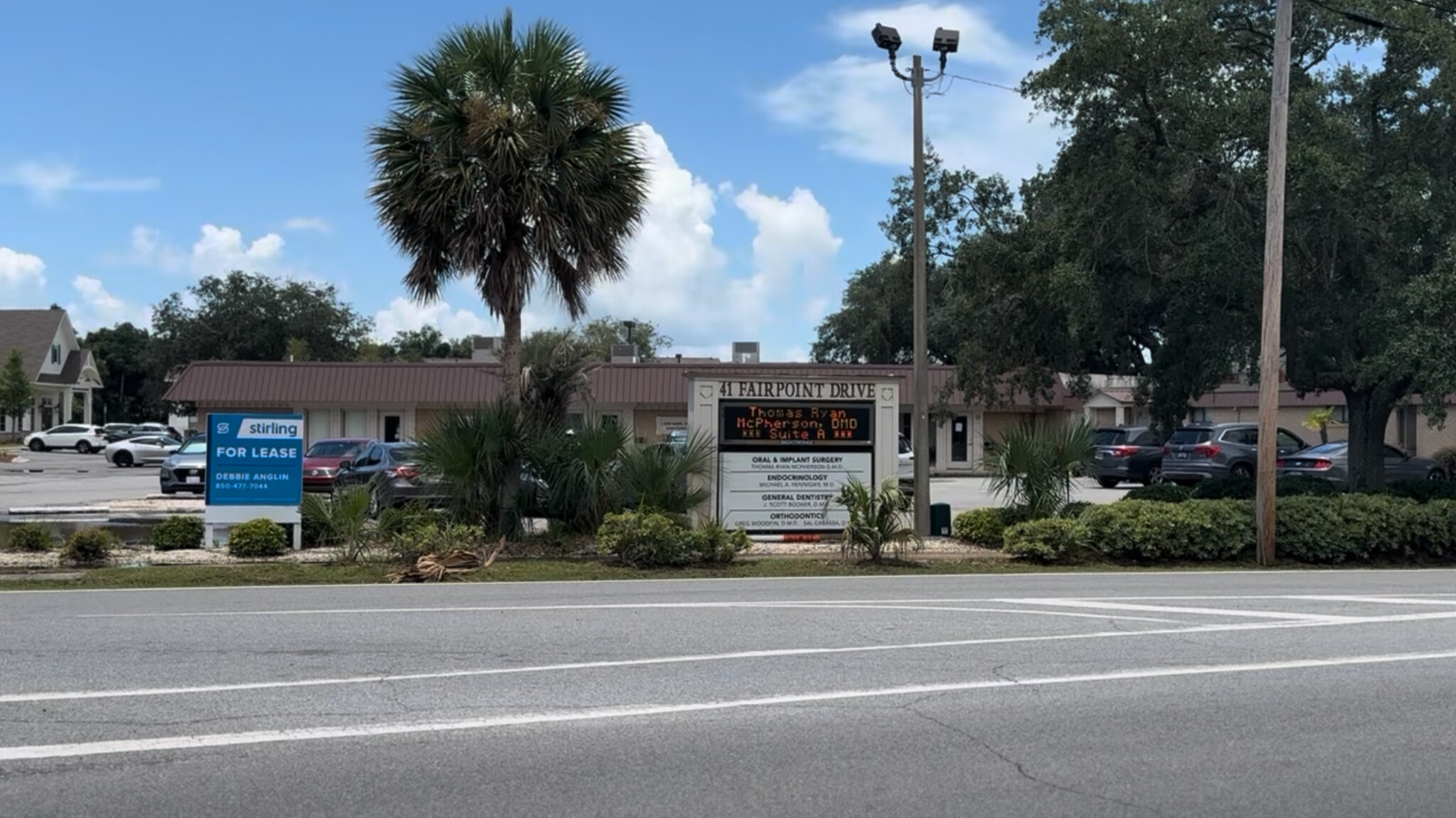 41 Fairpoint Dr, Gulf Breeze, FL for Sale