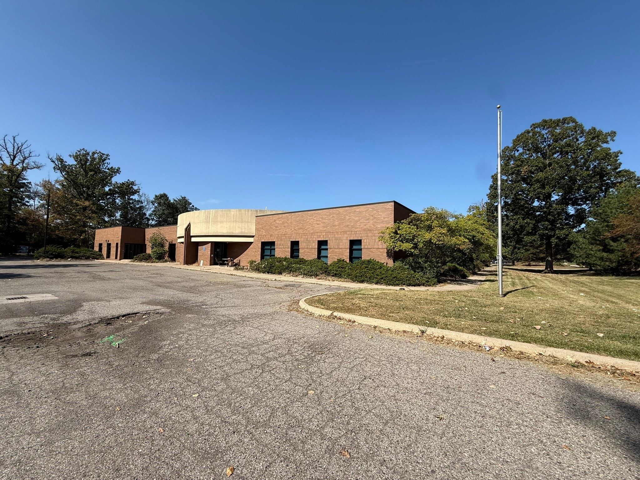 15162 S Commerce Dr, Dearborn, MI for Sale