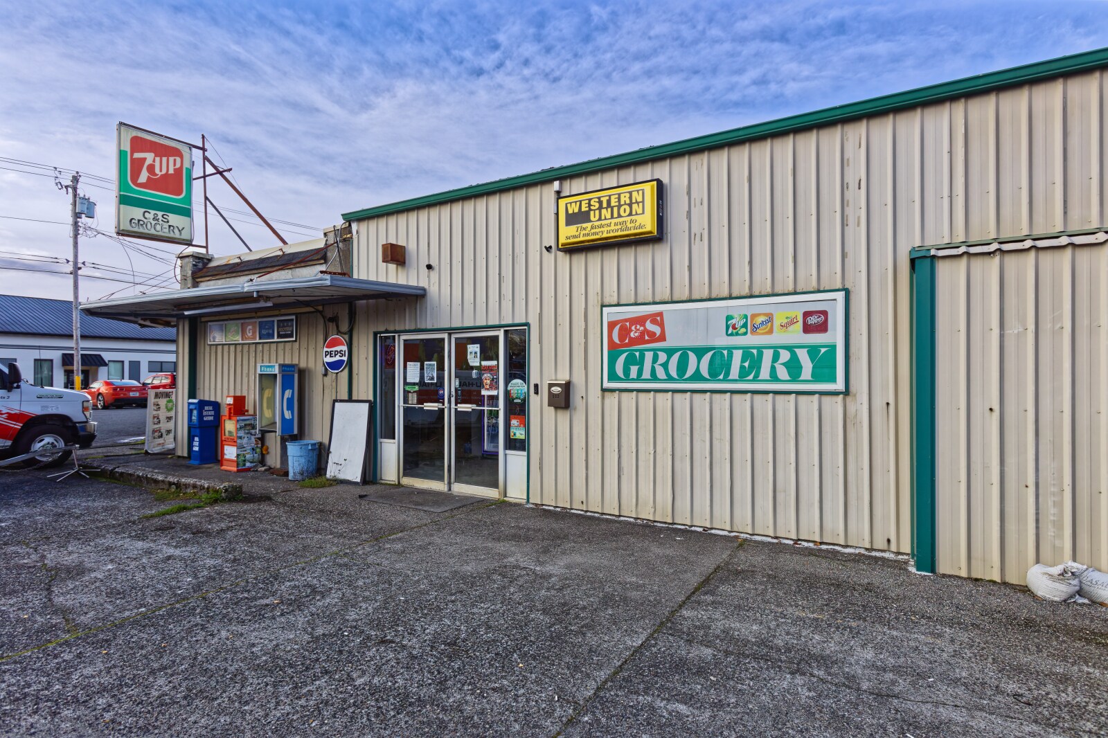 112 Main St, Elma, WA for Sale