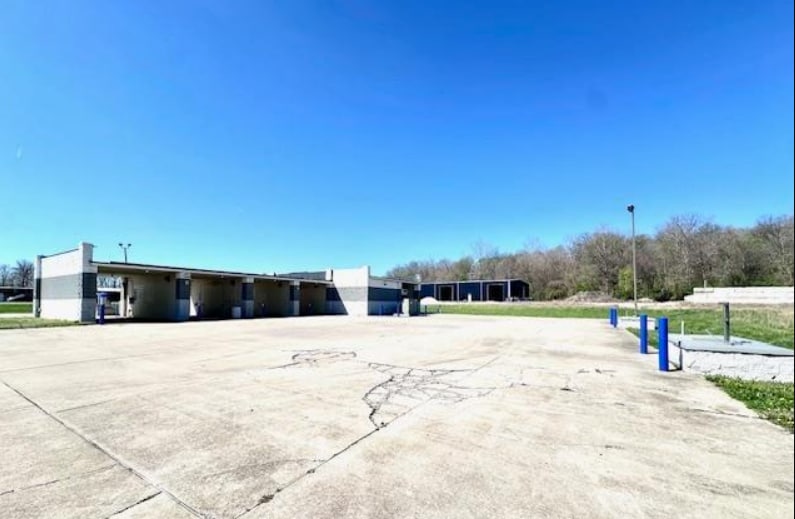 259 S Herrington Pl, West Terre Haute, IN for Sale
