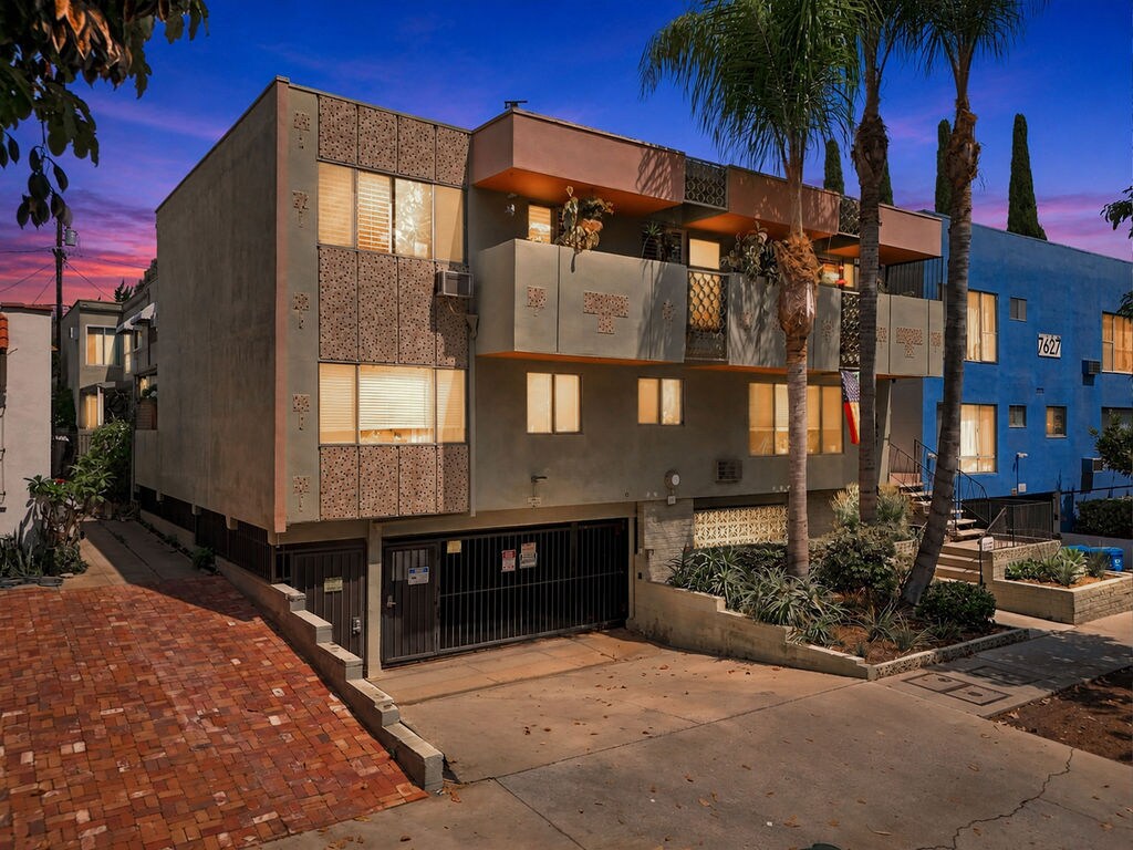 7631 Norton Ave, West Hollywood, CA for Sale