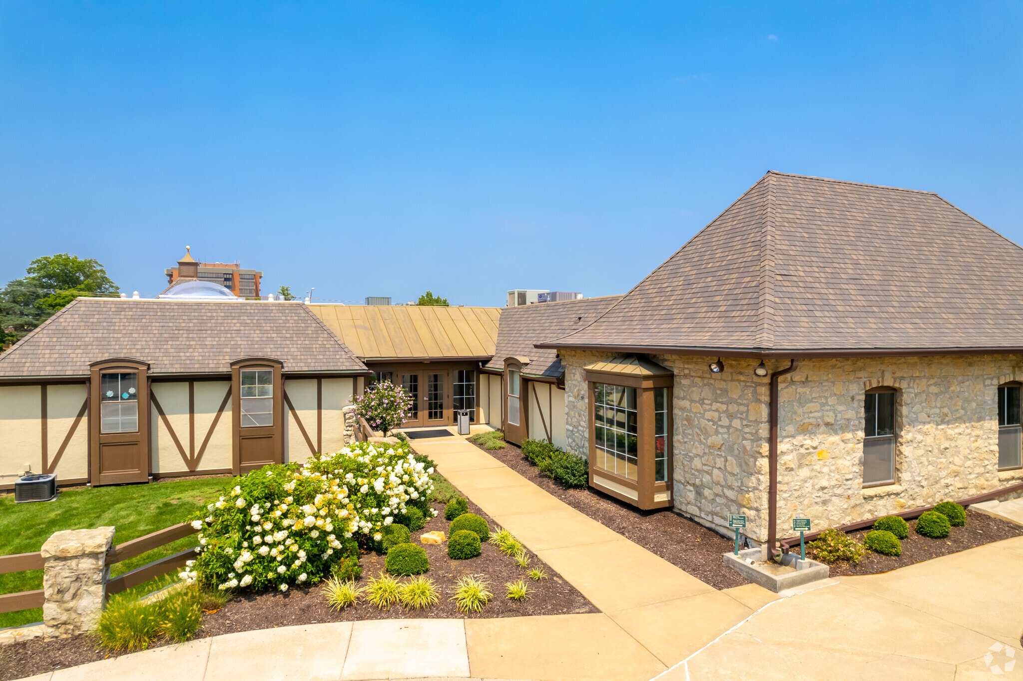 4701 College Blvd, Leawood, KS for Rent